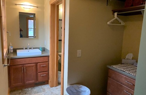 Lansing House | Avalon Guest House -1 BR, 1 Bath, Full Kitchen, 1st Floor LaundrynPark by Door.