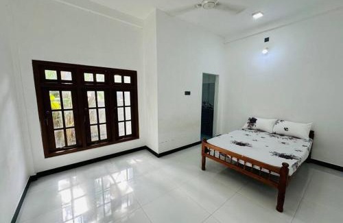 Jaffna House | Avanthigai Holiday INN