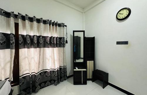 Jaffna House | Avanthigai Holiday INN
