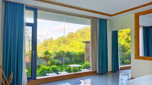 Wulingyuan Cabin | Avatar Hilltop Manor B&B