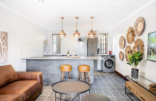 Stellenbosch Apartment | Avemore Orchard Apartment - amazing views where R&R is the name of the day.