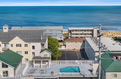 Midtown Ocean City Condo | Aventurra 403 — Modern Beach Block Penthouse Oasis with Rooftop Pool, Bay Views & Walkable Fun — Sleeps 9