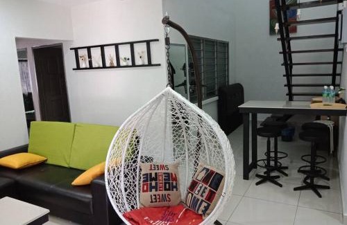 Taman Antek Avenue House | AVENUE HOMESTAY 5 Room 4 Toilet 4 MINUTES TO TOWER