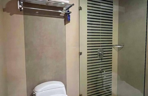 Bekasi Hotel | Avenzel Hotel & Convention Cibubur