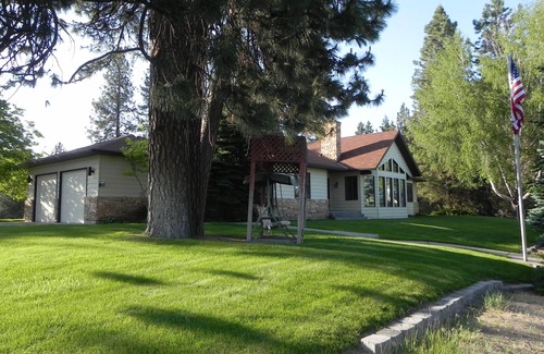 Mead House | Aviator Dreams; Spacious Retreat Located On Small Local Airport