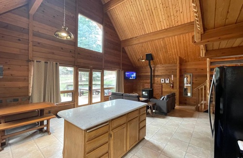 North Wawona Cabin | Avid Hiker Lodge