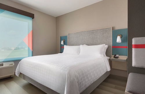 West Memphis Hotel | avid hotel West Memphis by IHG
