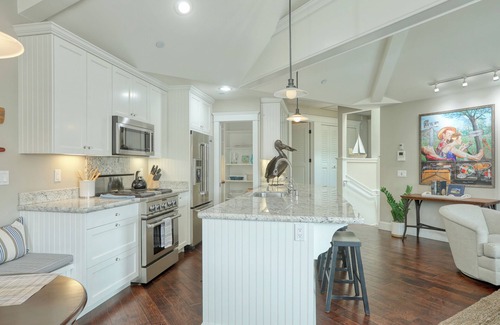 Avila Beach Condo | Avila Good Life - A luxury 2 Bdrm condo 3 houses from beach with ocean views