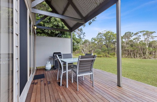 Forge Creek House | Avon - Waterfront Retreat: Secluded lodges perfect for nature lovers
