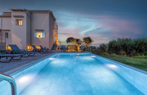 Potamos Apartment | Avra House Shared Pool By Filoxenia Villas