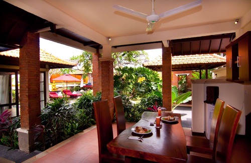 Batubelig Villa | Awan Two Bedroom Private Pool Villa in Seminyak, 5 mnts walk to the beach