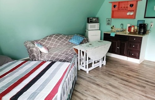 Fentress Apartment | Away from it all! Nestled in the Country #1