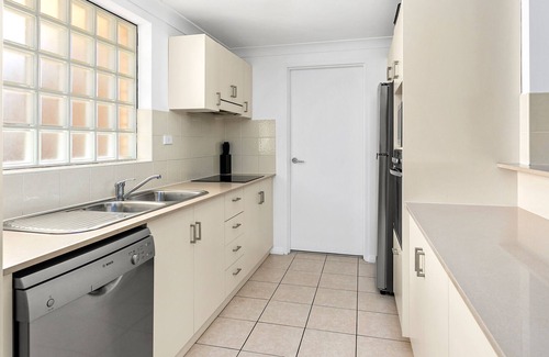 Shellharbour Apartment | Away On Addison - In the Heart of Shellharbour Village