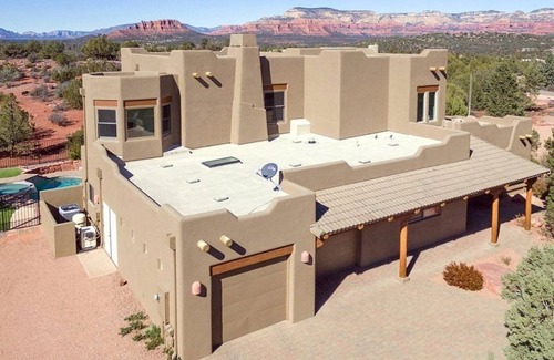 West Sedona House | Awe-inspiring setting, private heated pool/spa, just close enough to the action