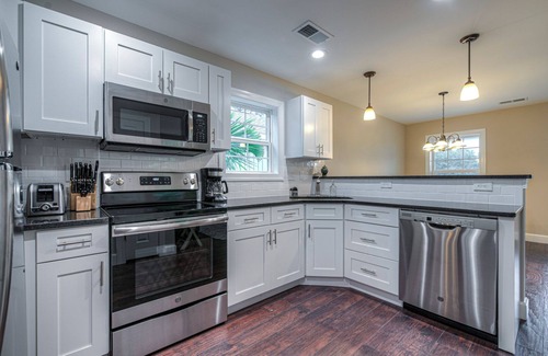 Garden City House | Awesome- 3 Bedroom Duplex in Garden City with Private Pool & Game Room