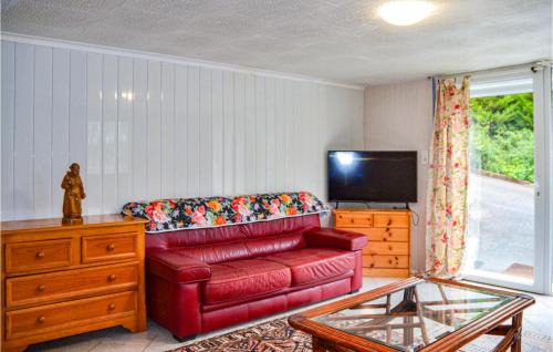 Chambornay-les-Pin Apartment | Awesome Apartment In Chambornay-Lès-Pin
