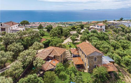 Castellabate Apartment | Awesome Apartment In Castellabate Sa