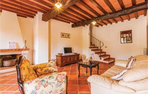 Giugnano Apartment | Awesome Apartment In Casalguidi Pt