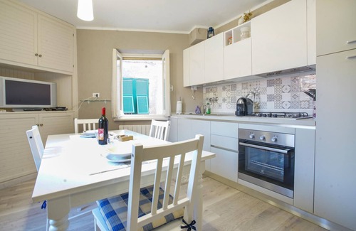 Carro Apartment | Awesome apartment in Carro with WiFi