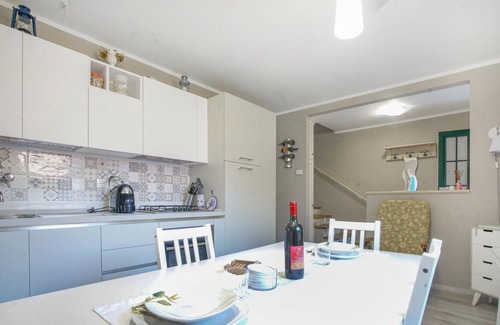 Carro Apartment | Awesome apartment in Carro with WiFi