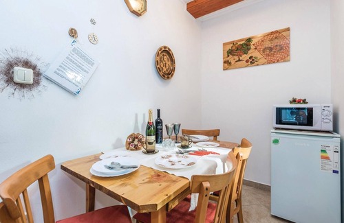 Delnice Apartment | Awesome apartment in Delnice with WiFi