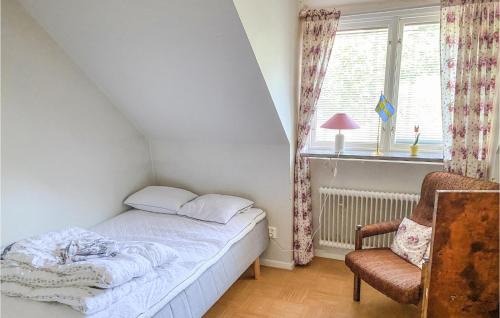 Oskarshamn Municipality Apartment | Awesome Apartment In Fårbo With Wifi