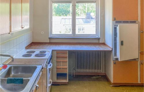 Oskarshamn Municipality Apartment | Awesome Apartment In Fårbo With Wifi