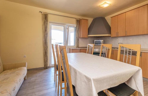 Kakma Apartment | Awesome apartment in Kakma with WiFi