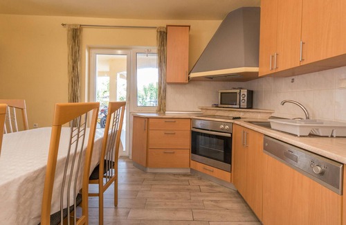 Kakma Apartment | Awesome apartment in Kakma with WiFi