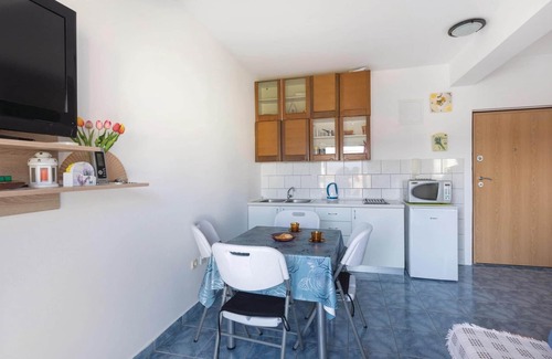 Klek Apartment | Awesome apartment in Klek with WiFi