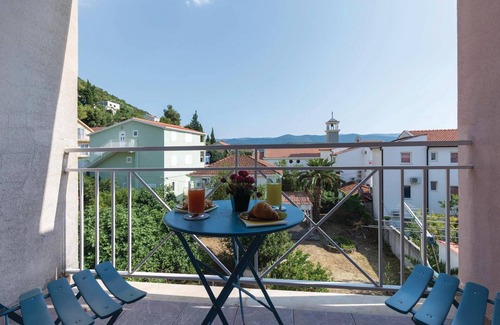 Klek Apartment | Awesome apartment in Klek with WiFi