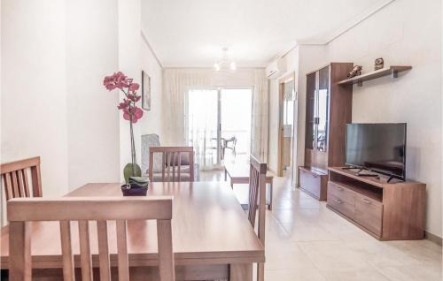 Cabanes Apartment | Awesome Apartment In La Torre De La Sal