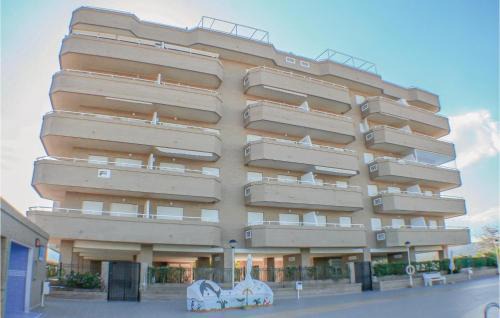 Cabanes Apartment | Awesome Apartment In La Torre De La Sal