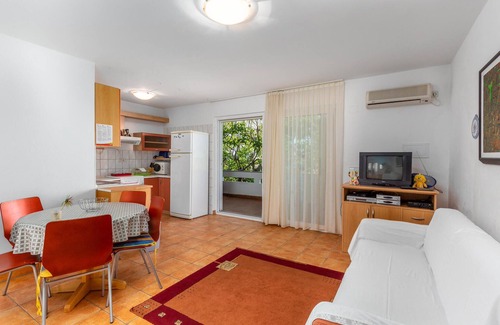 Punat Apartment | Awesome apartment in Punat with WiFi