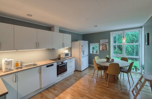 Tysnes Apartment | Awesome apartment in Uggdal with WiFi
