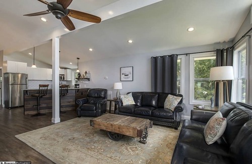 Decatur House | Awesome Chickamauga Lake House with Private Dock, Dog-friendly