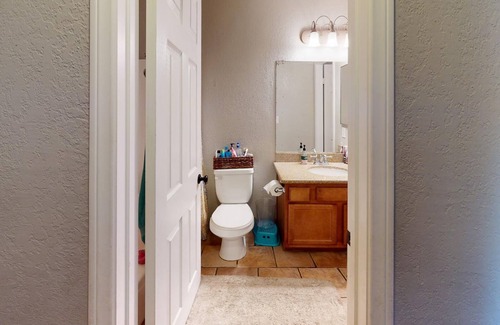 Loma Alta Condo | Awesome Condo with Balcony!