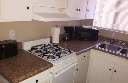 Midtown Apartment | Awesome & Cool Unit Located in Central Tucson!
