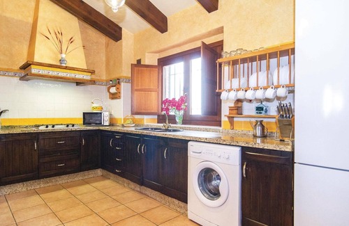 Villaviciosa de Cordoba House | Awesome home in Villaviciosa de Córdoba