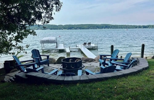East Jordan House | Awesome Game Room; Near Boyne Mtn; Fireplace; Stunning Lakefront Reno; Huge Deck