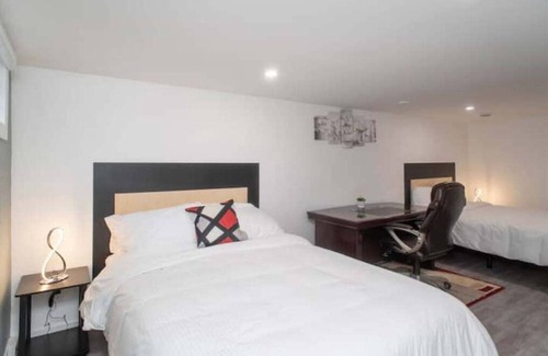 Thunder Bay House | Awesome Group Hosting ~ 6 Beds ~ Thunder Bay