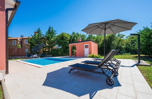 Viskovici House | Awesome home in Sveti Lovrec Labinski