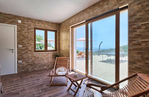 Moscenicka Draga House | Awesome home in Moscenicka Draga