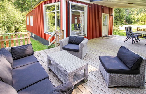 Asljunga House | Awesome home in åsljunga with kitchen
