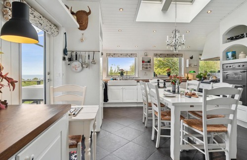 Hoeve Strand House | Awesome home in Asnæs with WiFi