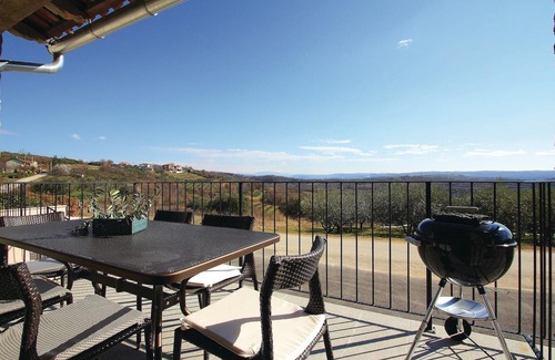Baredine House | Awesome home in Baredine with WiFi