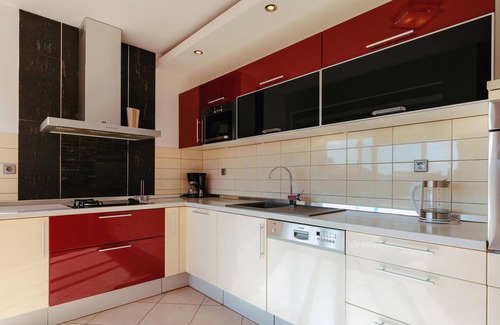 Bibinje House | Awesome home in Bibinje with kitchen