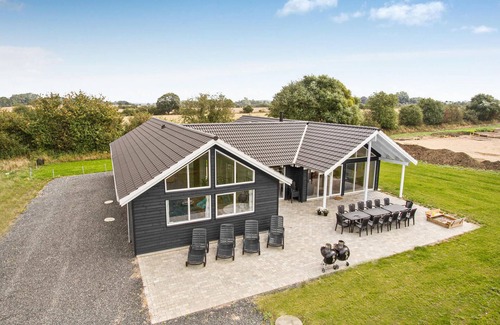 Skastrup House | Awesome home in Bogense with kitchen