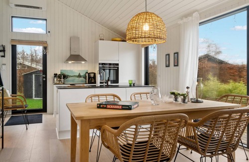 Dannemare House | Awesome home in Dannemare with kitchen