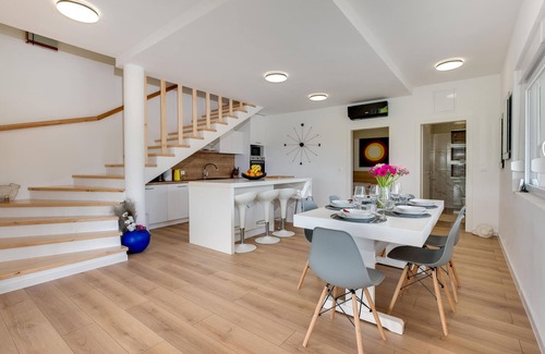 Breznik Plesivicki House | Awesome home in Donja Reka with WiFi